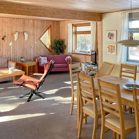 Feriehus Awesome In With Wifi