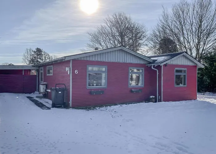 Feriehus Awesome In With Wifi Otterup